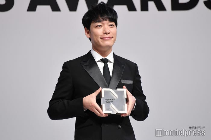 川島明(C)モデルプレス