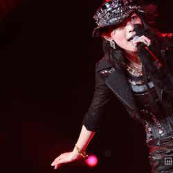 「虫のバラード」/「AKB48 2013真夏のドームツアー~まだまだ、やらなきゃいけないことがある~」札幌ドーム公演より(C)AKS