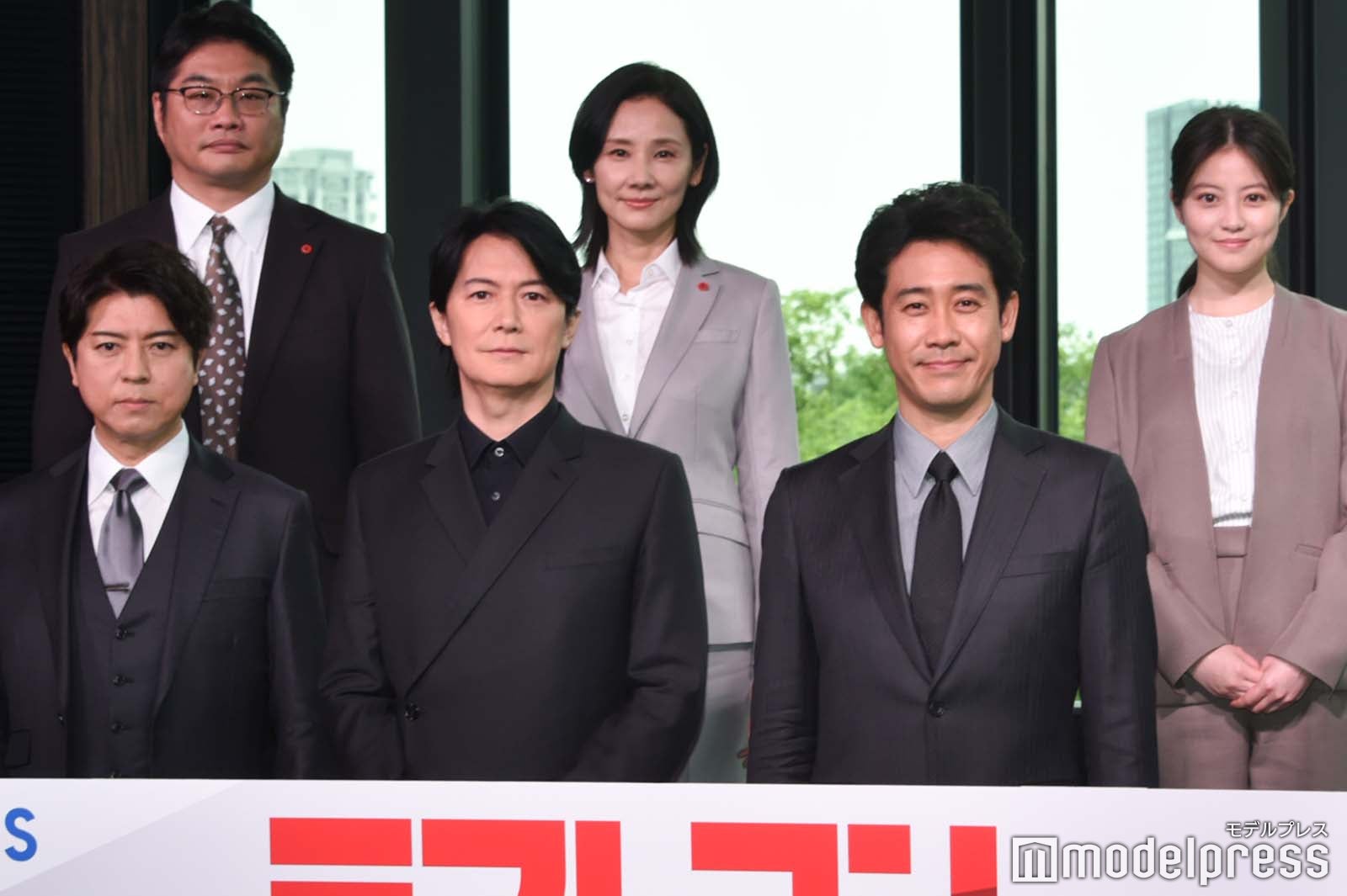 （後列左から）松尾諭、吉田羊、今田美桜
（前列左から）上川隆也、福山雅治、大泉洋（C）モデルプレス