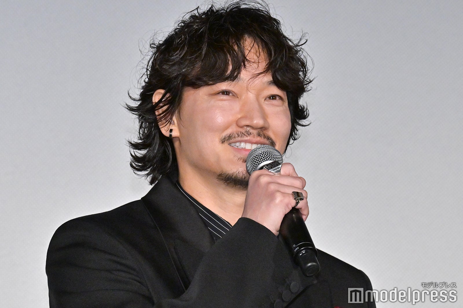 綾野剛（C）モデルプレス