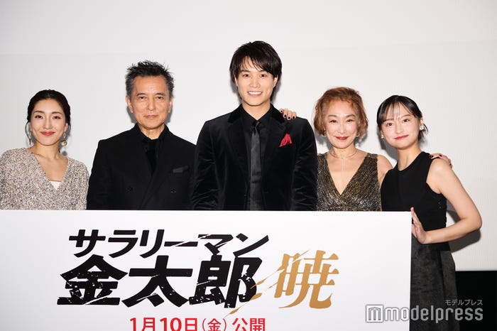 (左から)下山天監督、文音、榎木孝明、鈴木伸之、浅野温子、影山優佳(C)モデルプレス