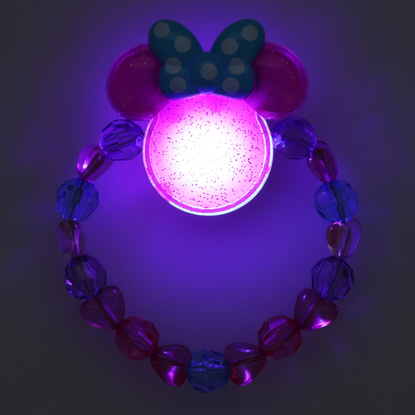 光るおもちゃ（C） Disney