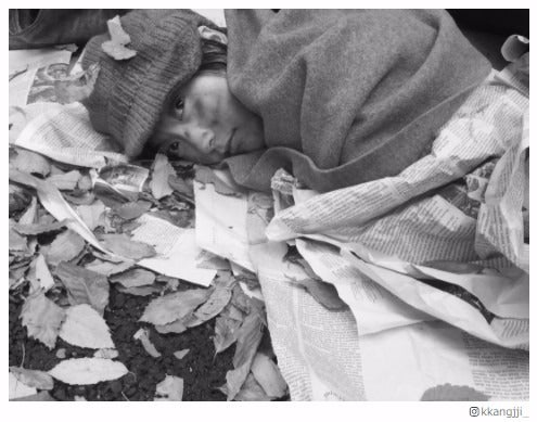 JY（知英）、ホームレス姿に衝撃の声殺到「大丈夫？」