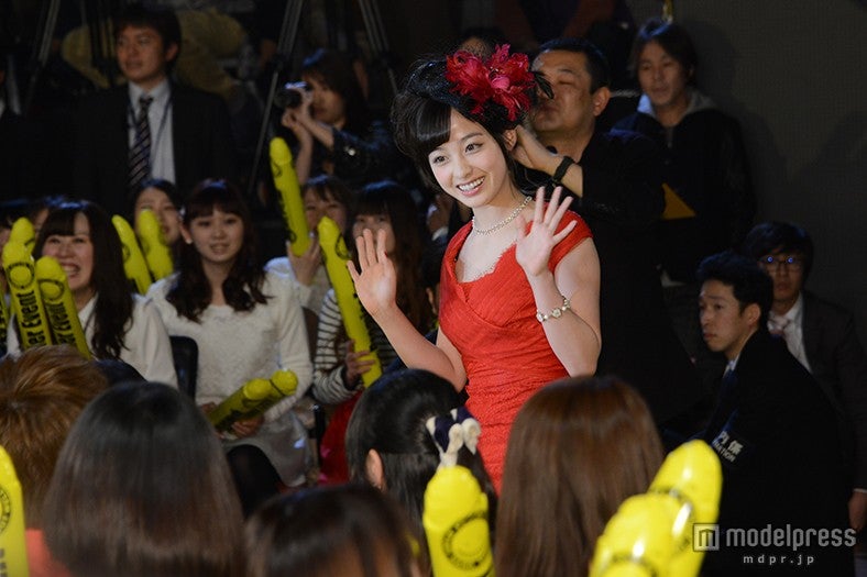 客席から登場した橋本環奈