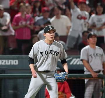 巨人 激痛サヨナラ負け 連勝が3でストップ 七回に同点に追いつくも延長十一回に屈す ナイターの阪神と1ゲーム差に拡大…残り8試合で逆転V狙う