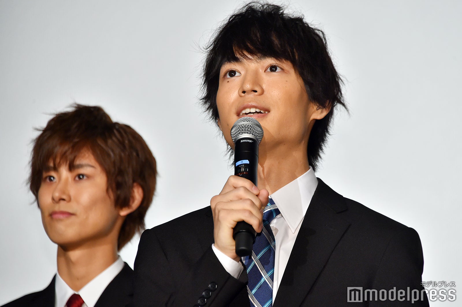 （左から）正木郁、溝口琢矢 （C）モデルプレス