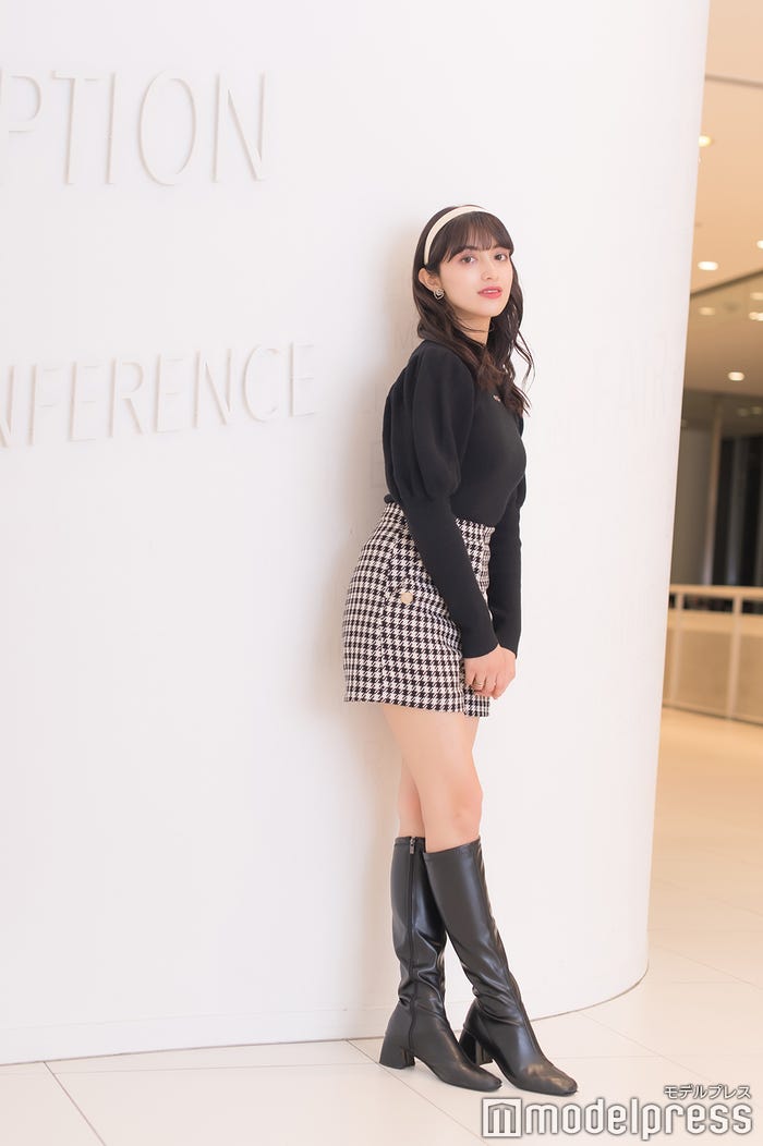 エブラヒミ椎菜さん(C)モデルプレス