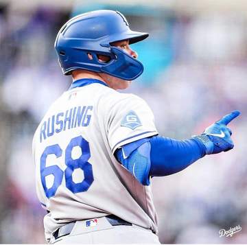 ドジャース ラッシングが止まらない5号ソロ！18打席で5発目 OPS驚異の2点台 潜在能力が完全に開花 大谷翔平が絶賛していた「素晴らしいDHがいますので」