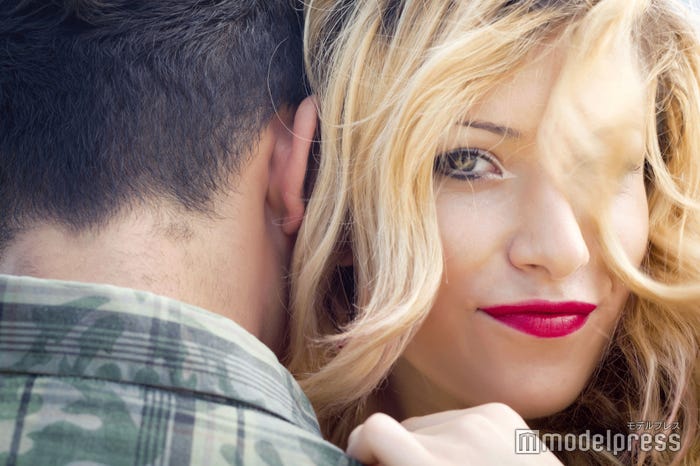 気づいたら年上ばかり好きになることも(photo-by-ellisia/Fotolia)