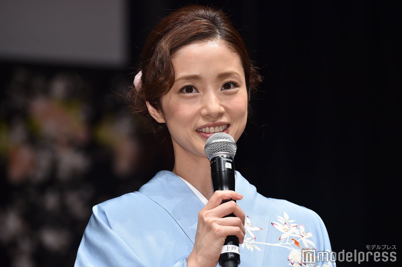 上戸彩、夫・EXILE HIRO＆愛娘との私生活語る “5日間限定”高級着物姿で