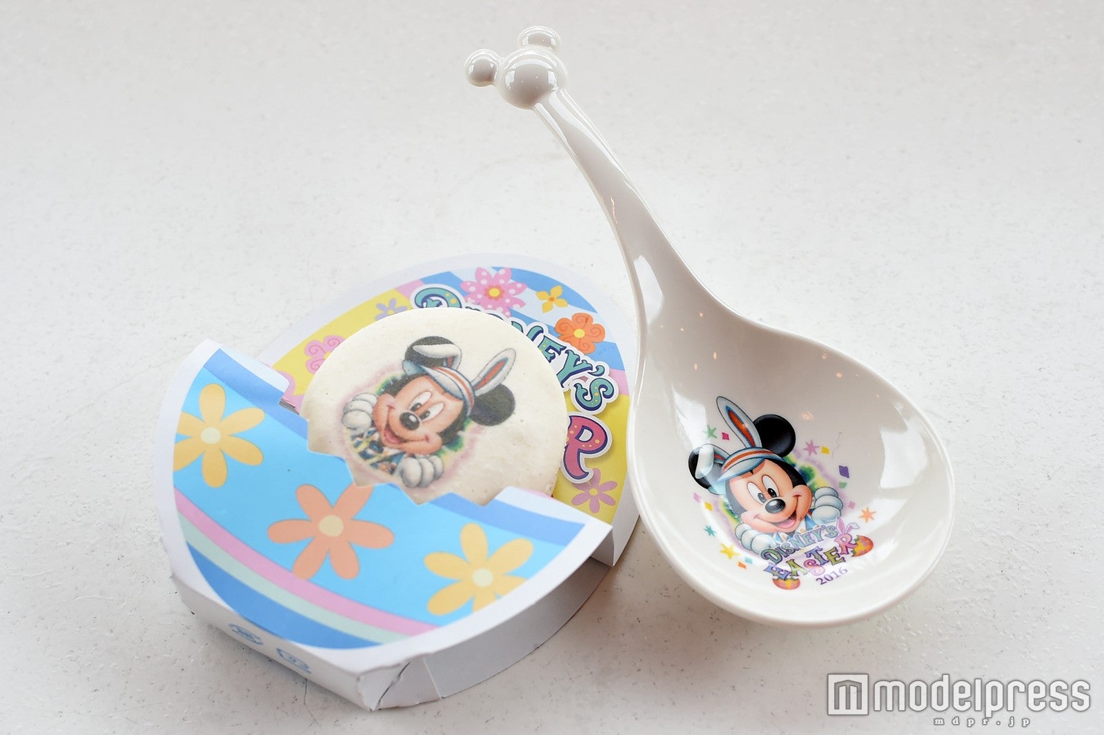 マカロン（レモンガナッシュ）、スーベニアレンゲスプーン付き680円（C）モデルプレス