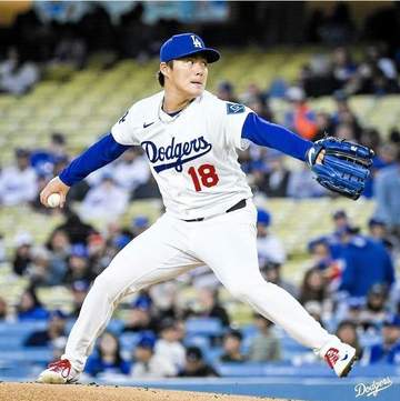空飛んだ？！山本由伸の超絶プレーに現地実況「マトリックスみたいだ！」 一瞬ヒヤリも本人「普通です」 笑顔でフリーマンとグラブタッチ
