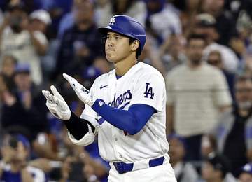 大谷翔平 第3打席は四球 2球目が顔面近く通過のボール球 マウンドの松井裕樹にギロリ？ニヤリ？