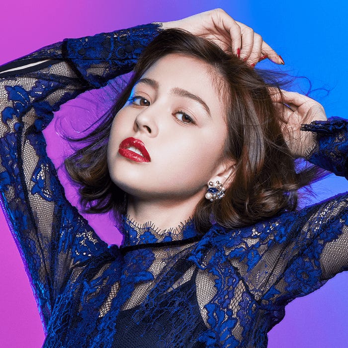 加藤ナナ(C)LESLIE KEE(C)AbemaTV