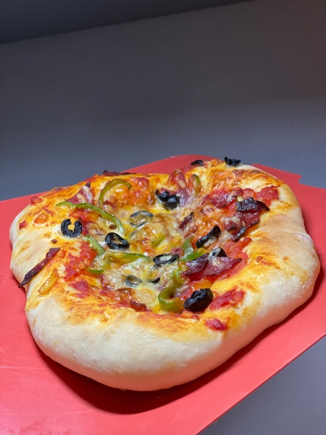 谷岡慎一アナの手作りピザ（提供写真）