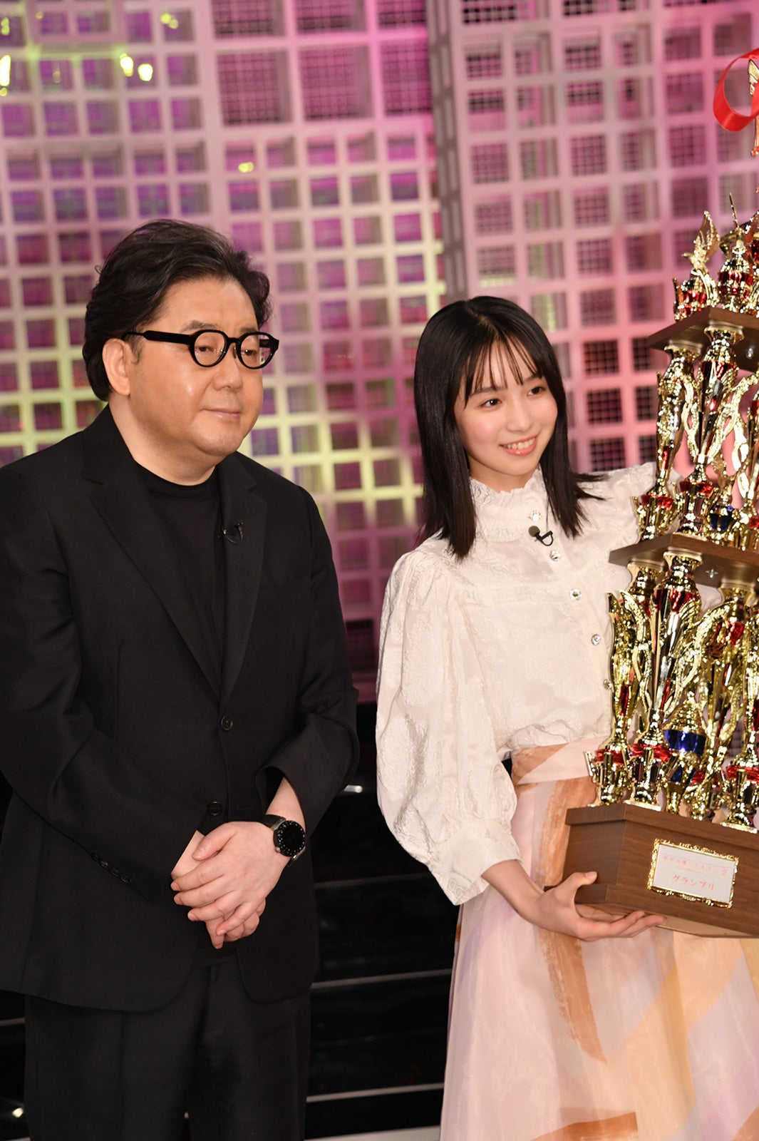 秋元康氏、幸澤沙良（C）モデルプレス