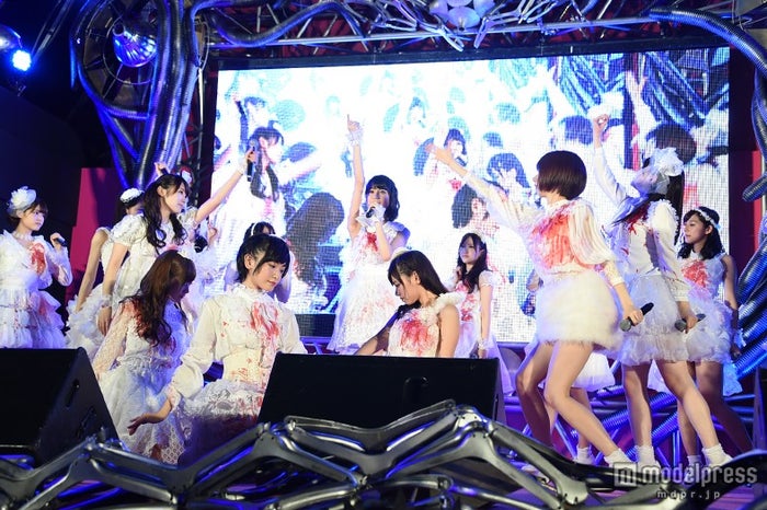 乃木坂46 血まみれ でハロウィンライブ 何度目の青空か 含む全6曲披露 モデルプレス