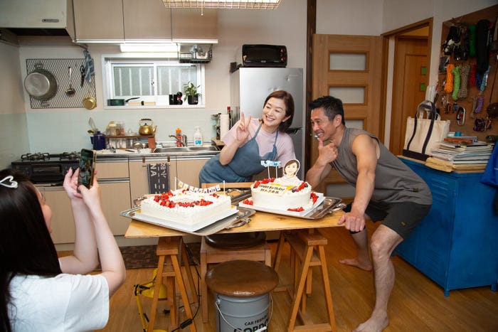 吉川愛、鈴木京香、内野聖陽(C)テレビ朝日