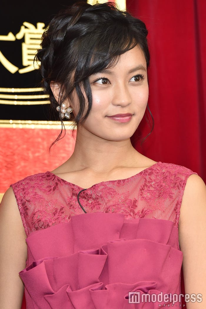 小島瑠璃子 (C)モデルプレス