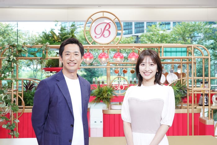 田中毅アナ、笹崎里菜アナ (C)日本テレビ