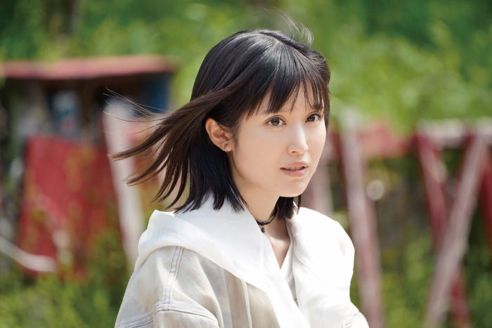 福本莉子(C)2026 藤まる/双葉社・「時給三〇〇円の死神」製作委員会