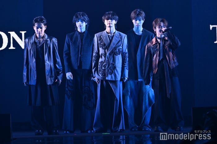 STARGLOW(C)モデルプレス