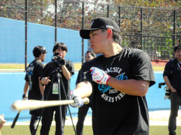 日本ハム・野村 今季ノルマは25発「そのぐらいは打たないと」 自主トレ公開