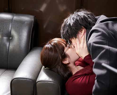 筧美和子、ドラマ「鈍色の箱の中で」出演で萩原利久を誘惑 キス動画も話題