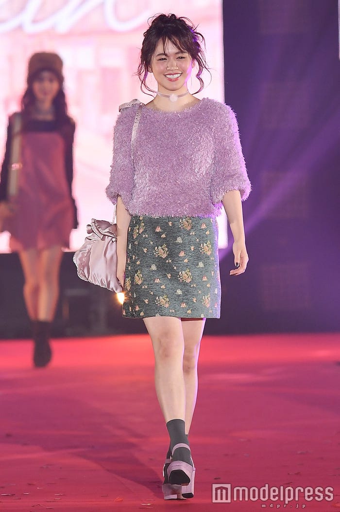 菅本裕子 (C)モデルプレス