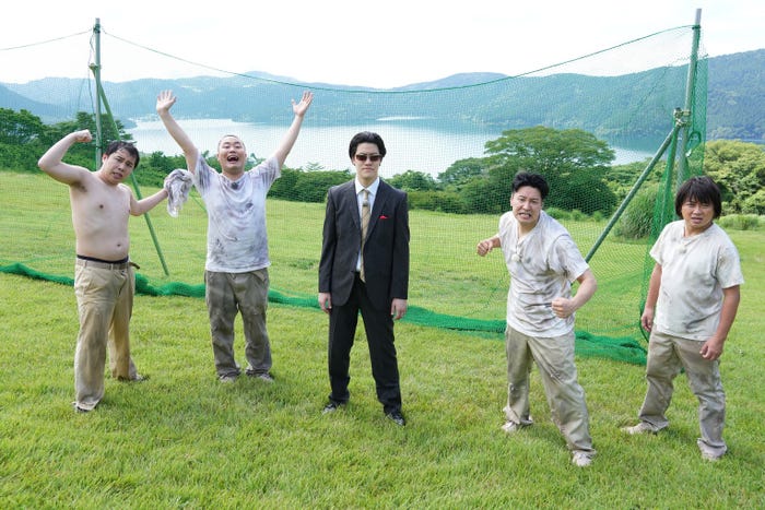 「バカイジ」左から)せいや、岡部大、粗品、長田庄平、松尾駿 (C)フジテレビ