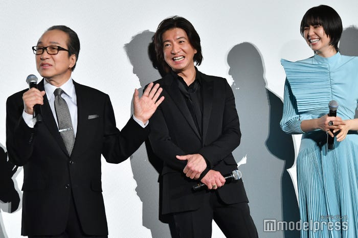 長澤まさみ 携帯待受は木村拓哉 松たか子 小日向文世との集合写真 Hero チームとの舞台裏語る マスカレード ホテル モデルプレス 長澤まさみ 携帯待受は木村拓哉 松たか子 小日向文世との集合写真 Hero チームとの舞台裏語る マスカレード ホテル モデルプレス