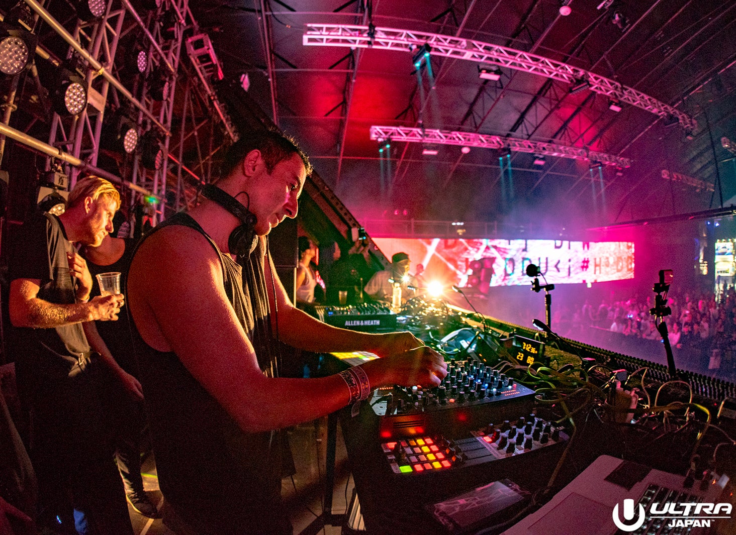 DUBFIRE（C）ULTRA JAPAN 2016