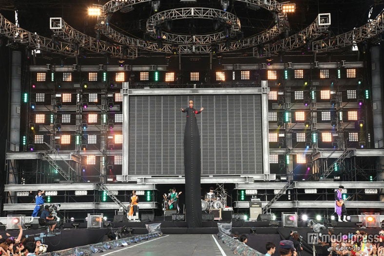 「氣志團万博2012」を主催した氣志團のステージ