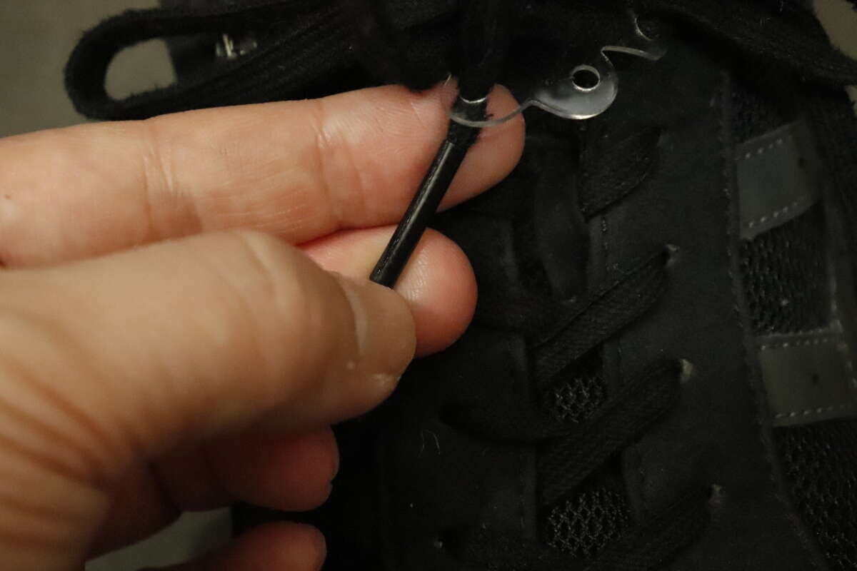 セリア　靴ひもストッパー