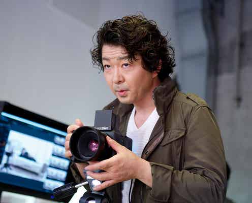 吉沢亮&新木優子のランジェリー広告撮影“凄腕カメラマン”役、本村弁護士だった<あのコの、トリコ。>