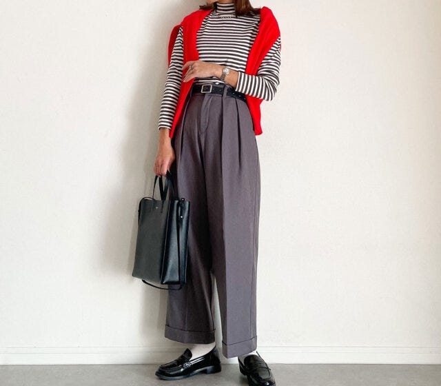 無印良品　ハイネックTシャツ　コーデ