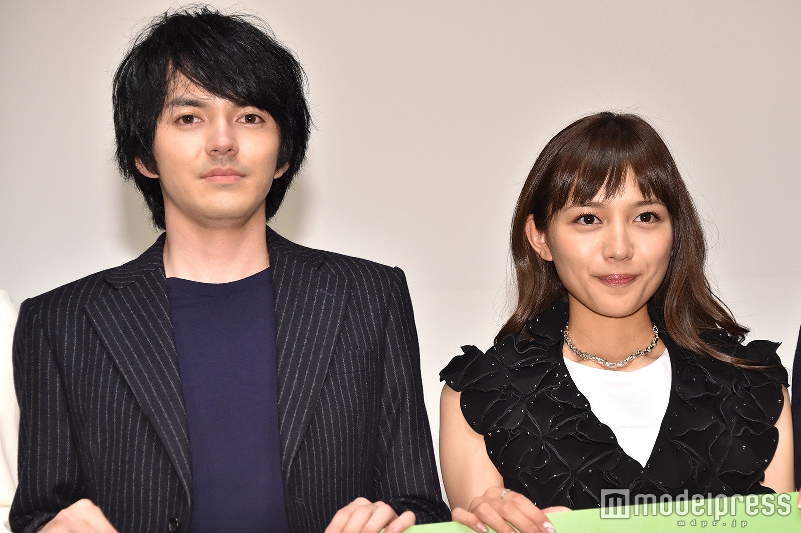 林遣都、川口春奈（C）モデルプレス