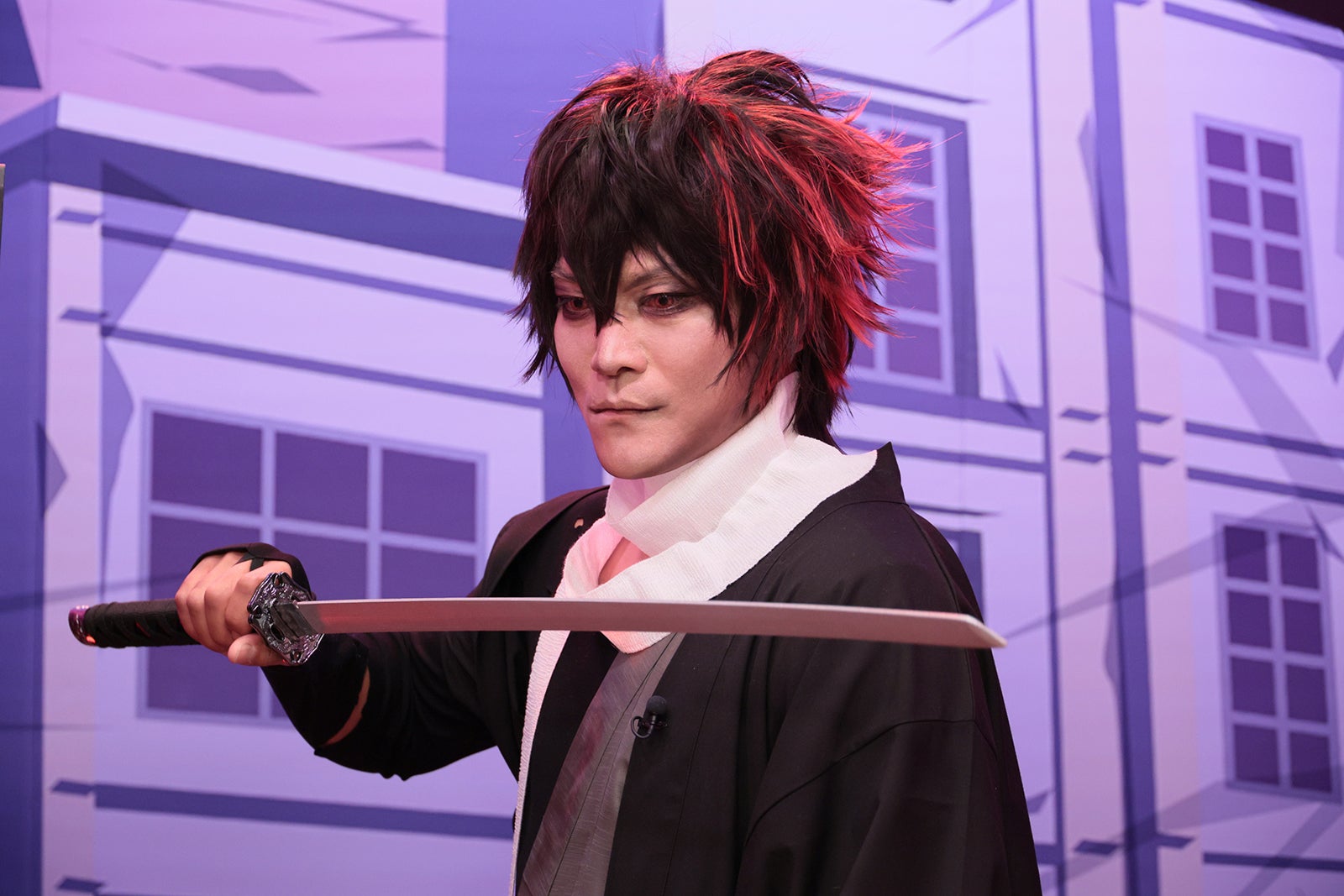 ホラー映画の殺人鬼に扮する大御所タレント（C）日本テレビ