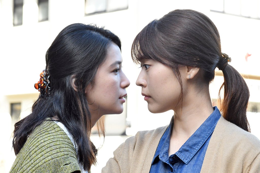 村川絵梨、有村架純（C）TBS