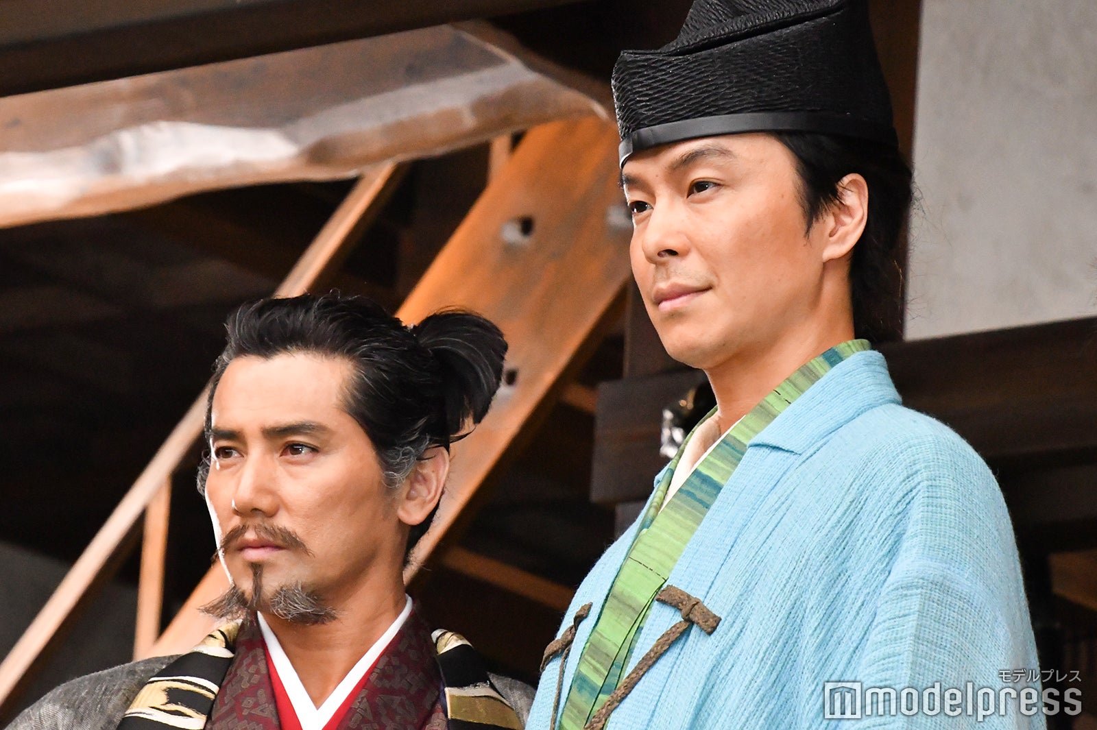 本木雅弘、長谷川博己 （C）モデルプレス