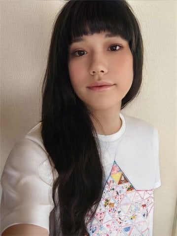 松山ケンイチ、アプリで“女性化”した自身の姿を公開「ハーフ系美人」「惚れます」