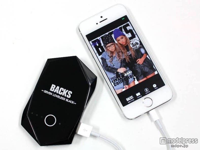 BACKS特性スマートフォン用バッテリーチャージャー