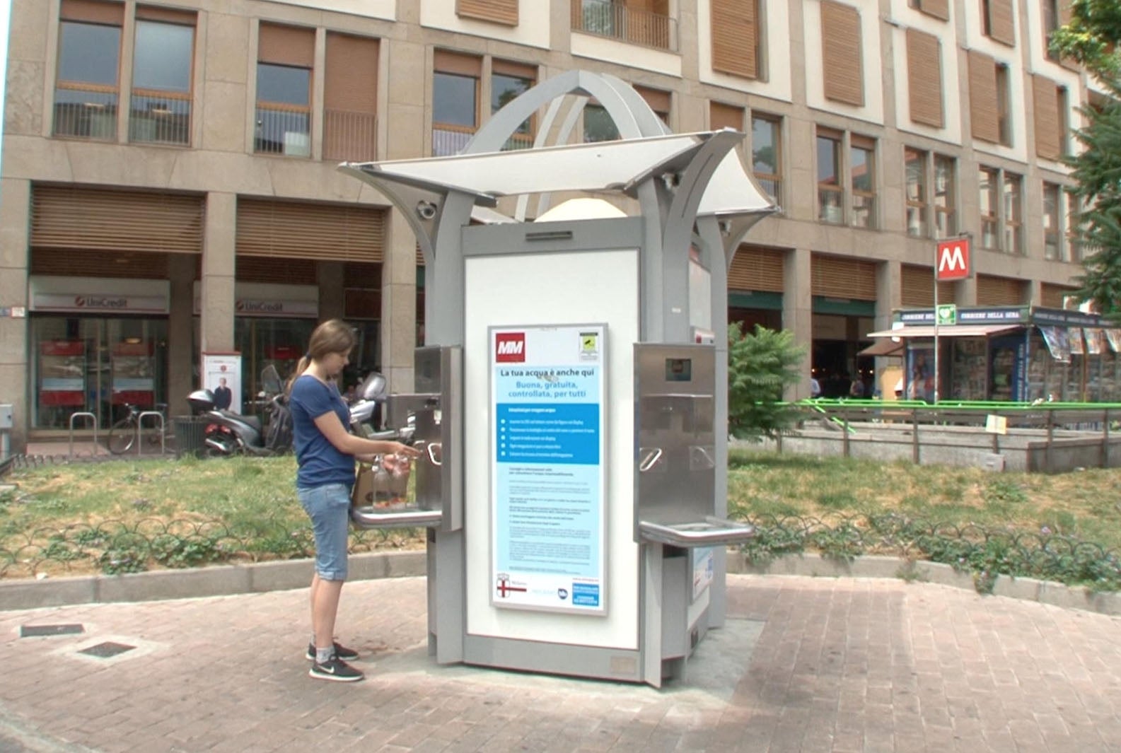 ミネラルウォーターが飲み放題（画像提供：毎日放送）