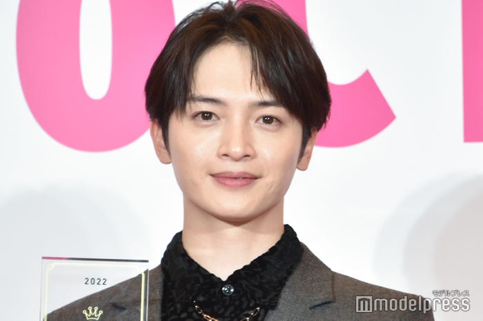 今日も圧倒的な透明感と大人の魅力が光る玉森裕太(C)モデルプレス