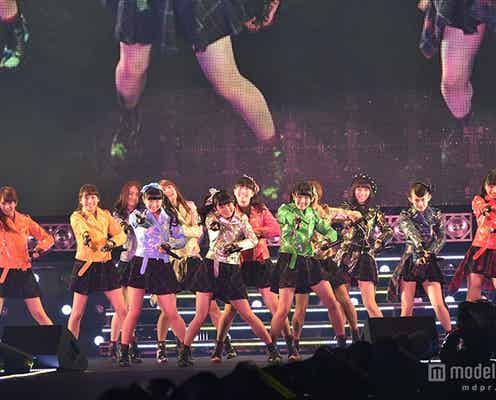 SUPER☆GiRLS、ミニスカ&弾ける笑顔で元気いっぱいパフォーマンス<TGC 2015S/S>