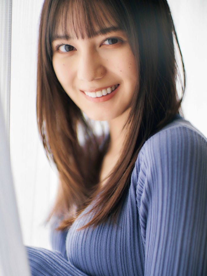 「TRIANGLE magazine 02 」小坂菜緒cover(講談社)撮影/中村和孝