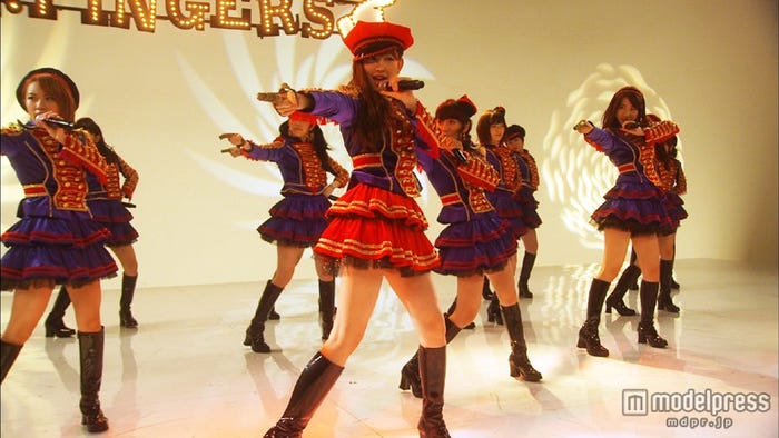 AKB48 33rdシングル「ハート・エレキ」(10月30日発売)ミュージックビデオより