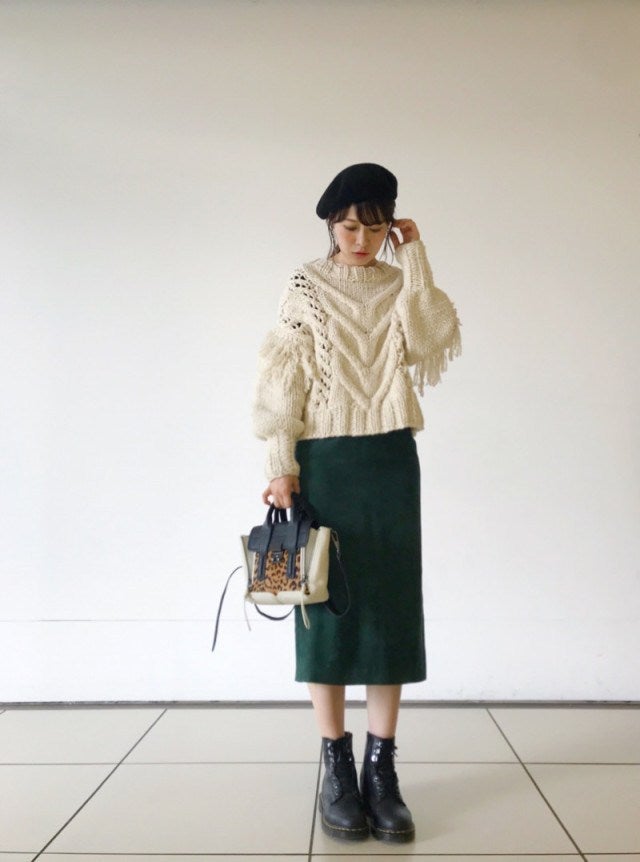 年下男子がドキッとする ハンサムレディなモテアイテムを使った アラサー女子のこなれデート服 モデルプレス