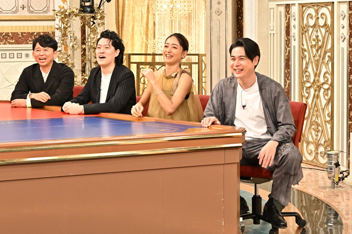 有吉弘行、粗品、池田美優、吉村崇（C）TBS