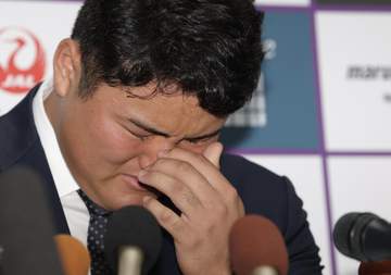 マーリンズ入りの佐々木麟太郎 ソフトバンクへの思い問われ涙「こういう状況に置かれることも理解して頂きながら・・・本当に感謝しかない」目頭押さえる